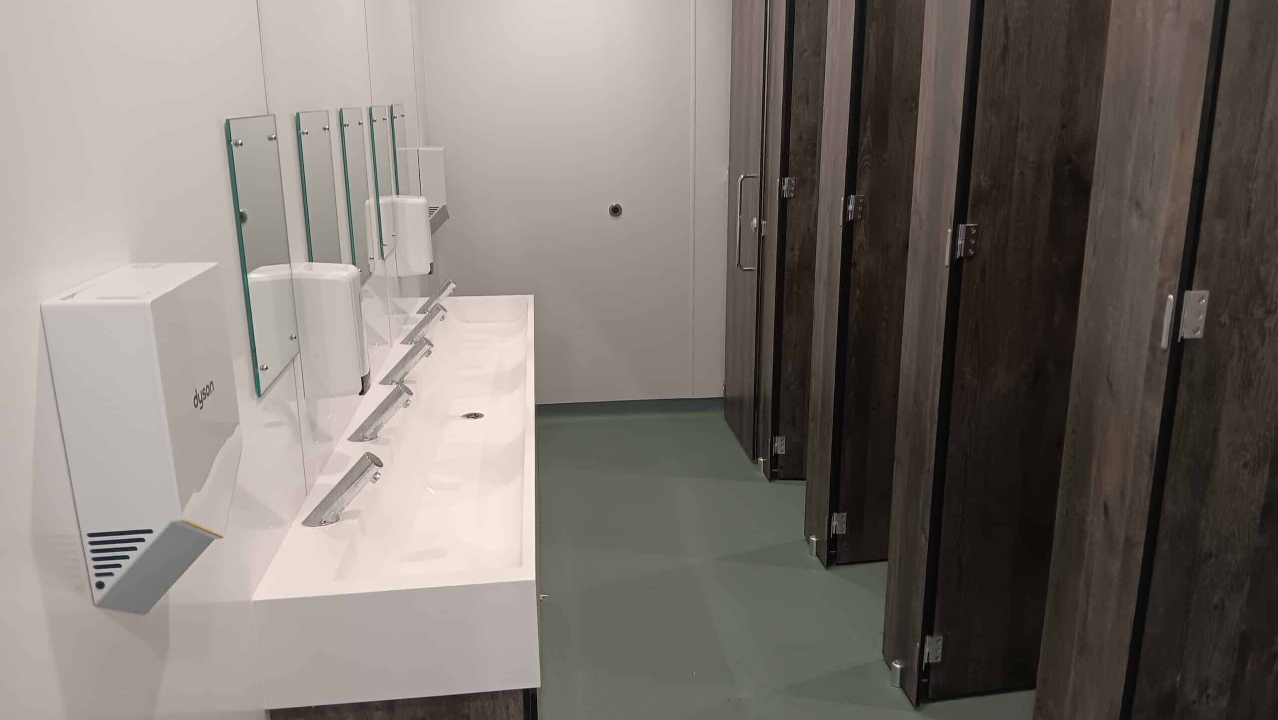 Robert Bloomfield Academy – Changing Room Refurbishment