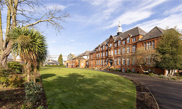 Alleyn’s School – A Detailed Assessment by Barker