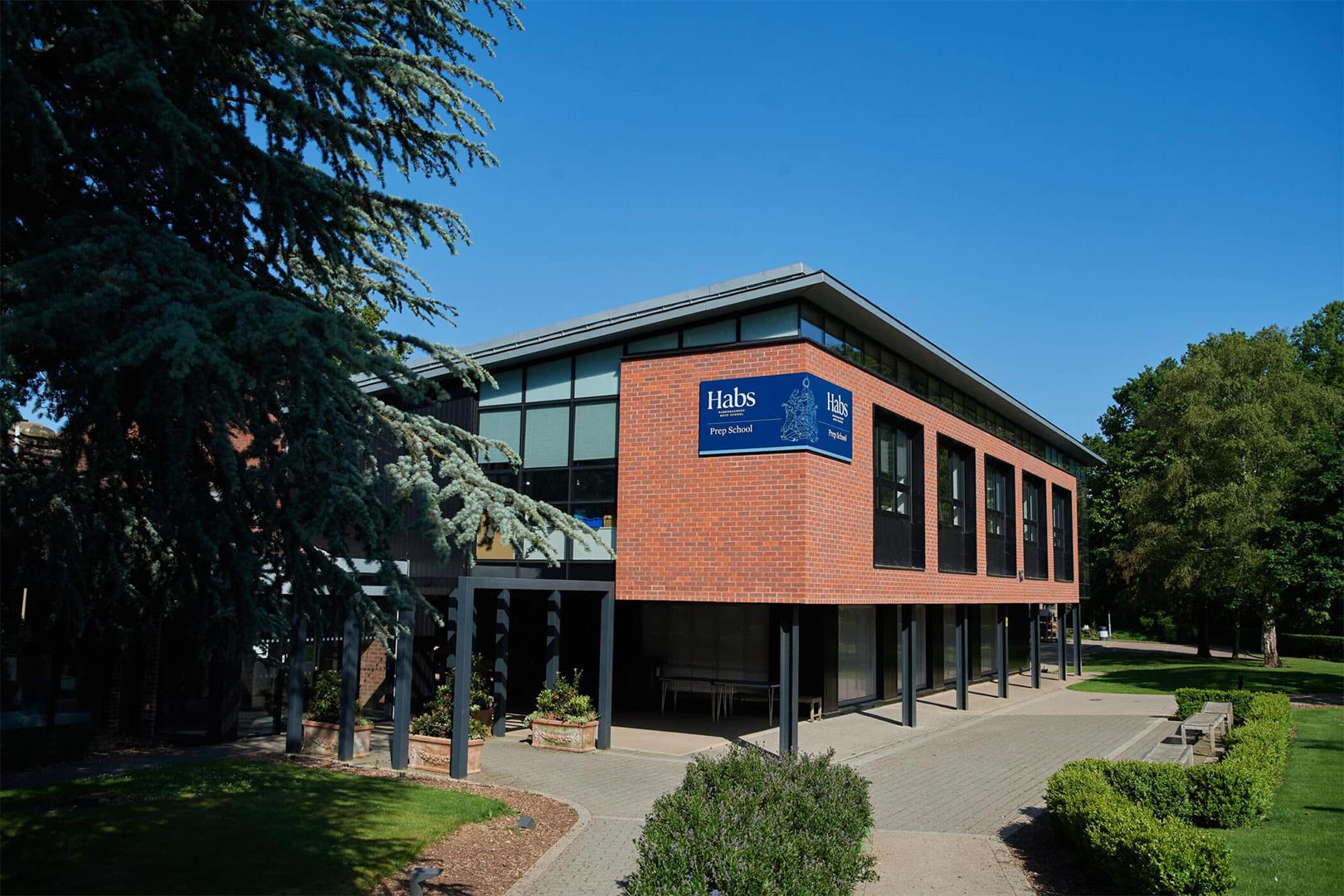 Habs Boys & Girls School – Energy Efficiency