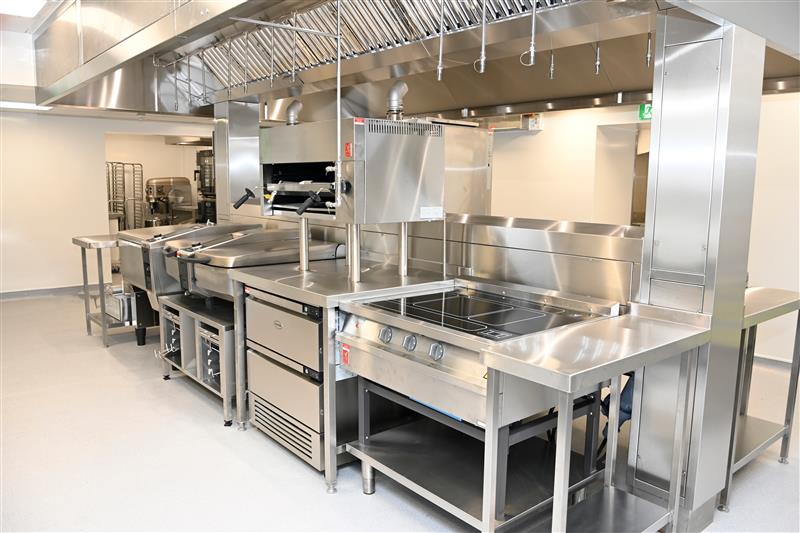 New kitchen equipment for a school kitchen